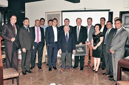 Posing together... Sharif Zahir; Chris Long, Martin Trust, Dan W. Mozena, Shafraz Meezan and others