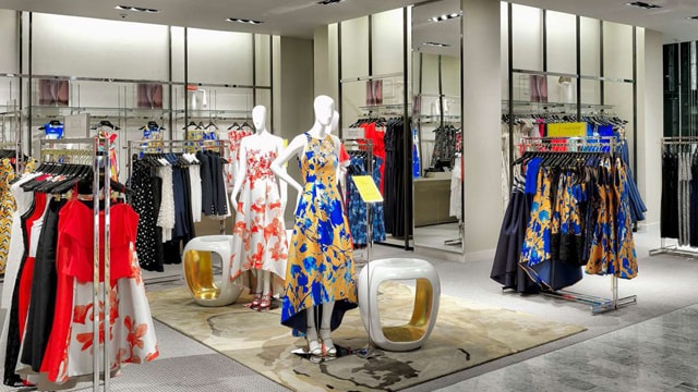 Luxury fashion retailer Neiman Marcus scores US $ 1.48 billion in ...