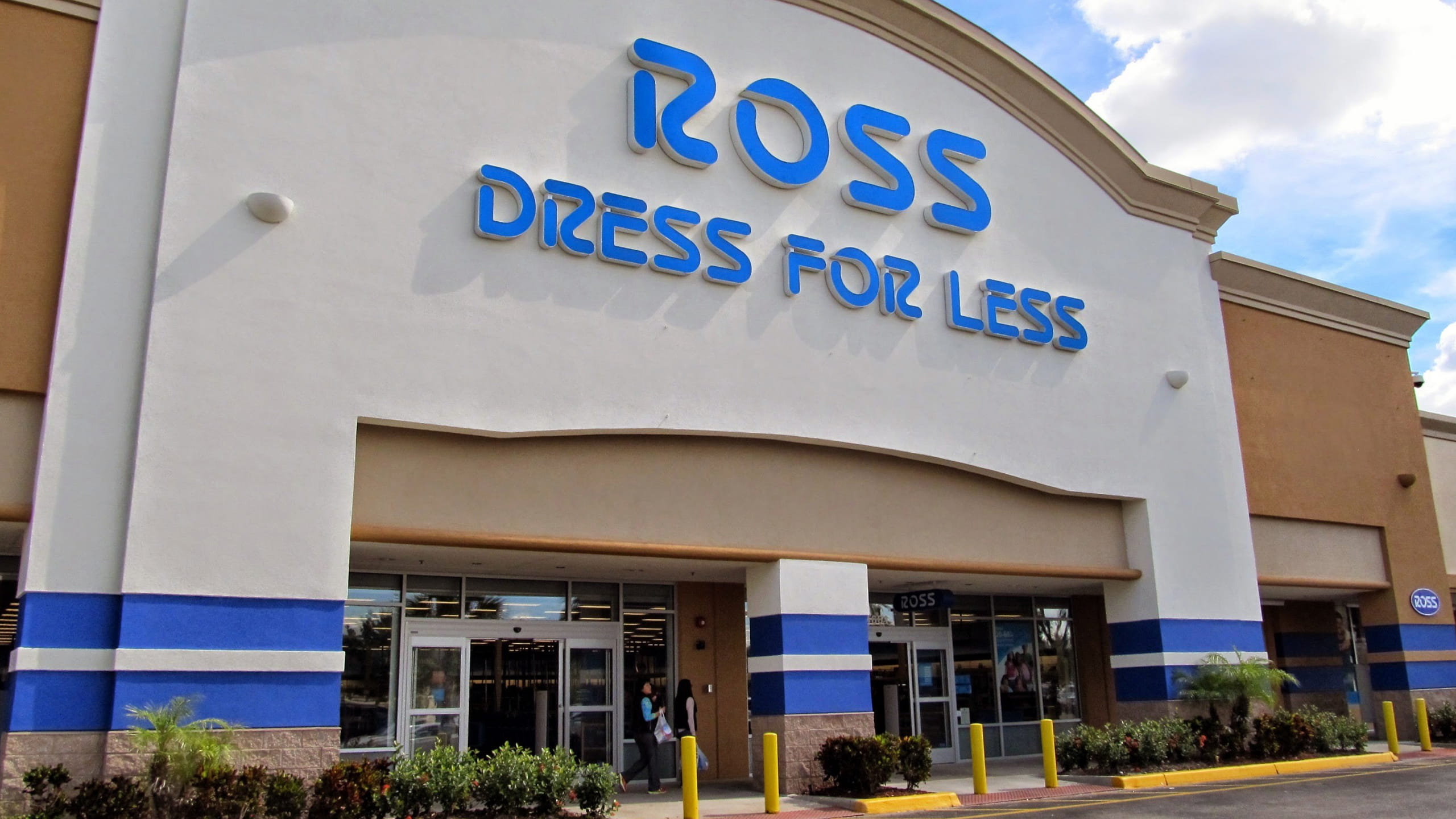 American retailer Ross Stores opens 30 new stores, aims to open 100