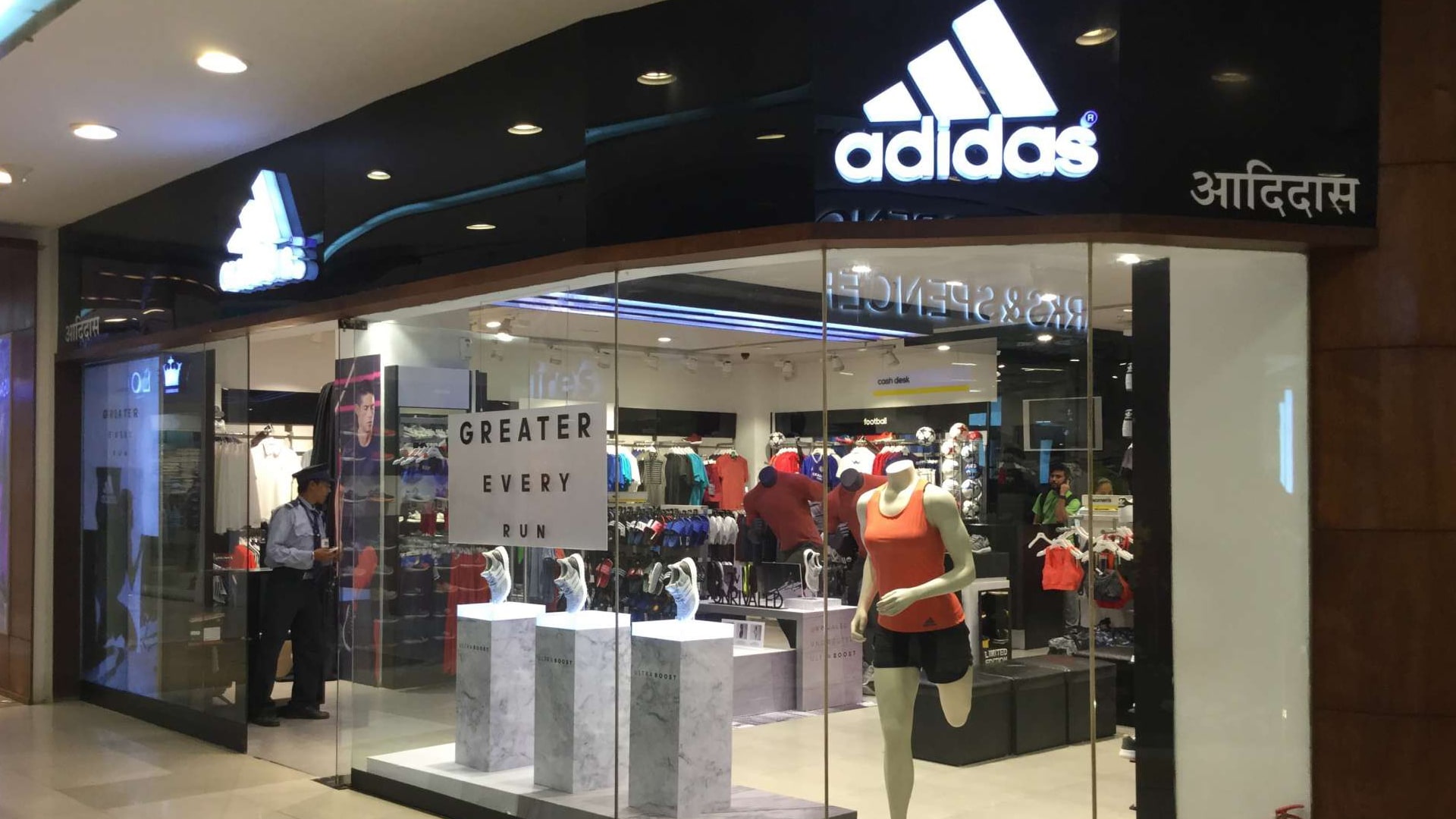 Vænne sig til klodset Let Adidas to enhance its retail presence in India, aims to open 50-60 stores  per year | Retail News India