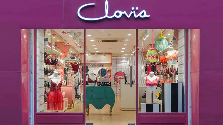 clovia store near me