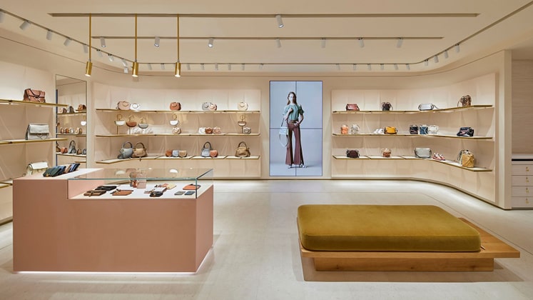 Louis Vuitton Unveils Revamped Store at 22 Avenue Montaigne - News
