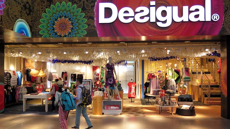 korting gevaarlijk as Spanish fashion brand Desigual partners Zalora, Singapore | Retail News  Spain