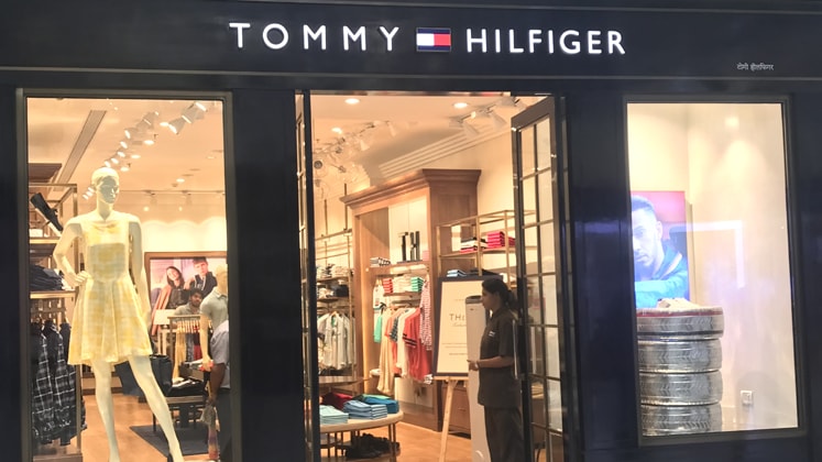 tommy hilfiger pvh corp