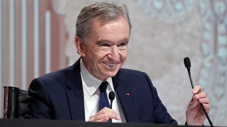 Fashion Billionaire Bernard Arnault Buys Stake In Online Auction