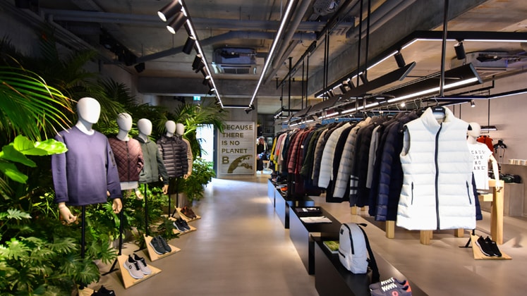 Tokyo: On flagship store opening