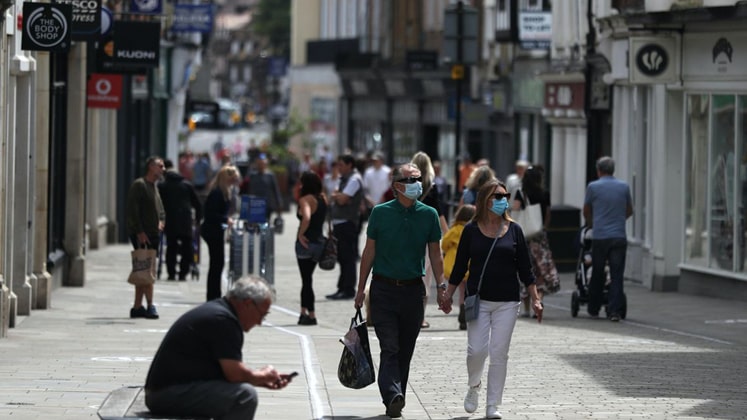 Moratorium on UK retailers