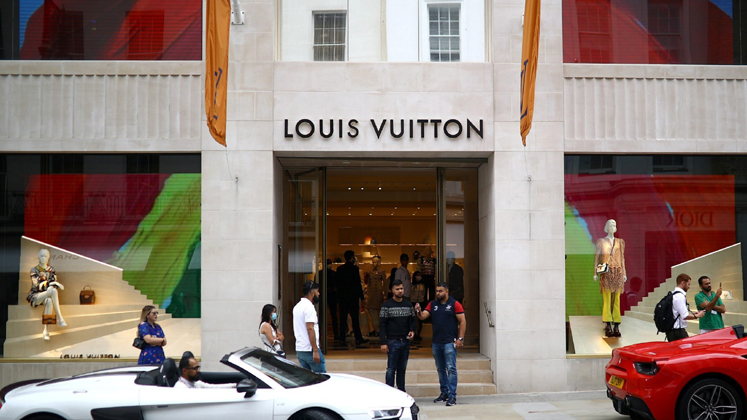 Louis Vuitton to reduce energy bill; staff asked to use stairs