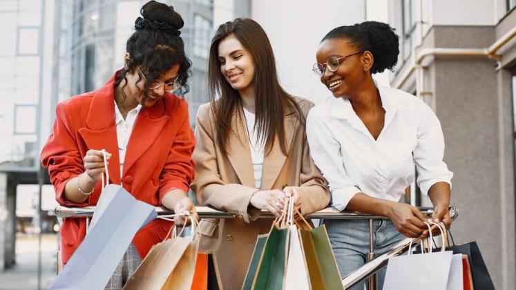 Fast fashion brands in France will be penalized to