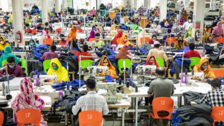 Apparel owners pledge Eid Payments as workers protests for dues