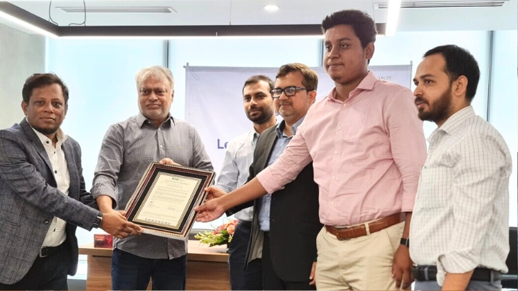 Two concerns of Team Group receive RSC recognition letter