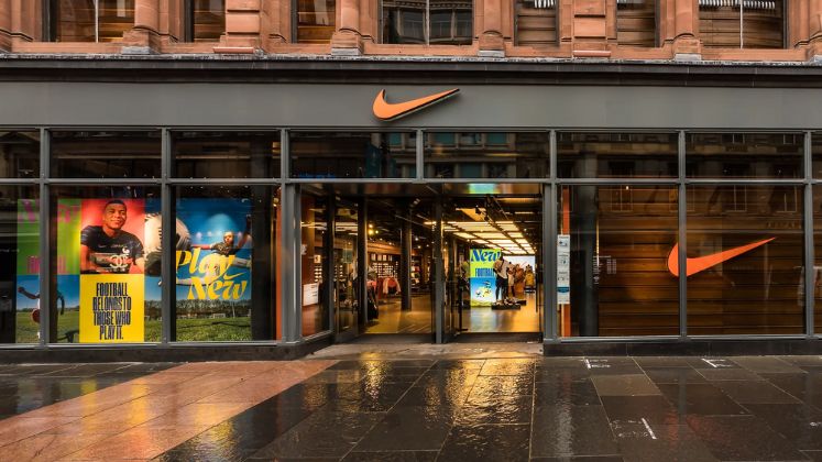 Nike, gümrük vergilerini artırdıktan sonra Türkiye’de online satışları askıya aldı