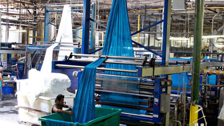 Surat’s Textile industry urges Gujarat for new policy