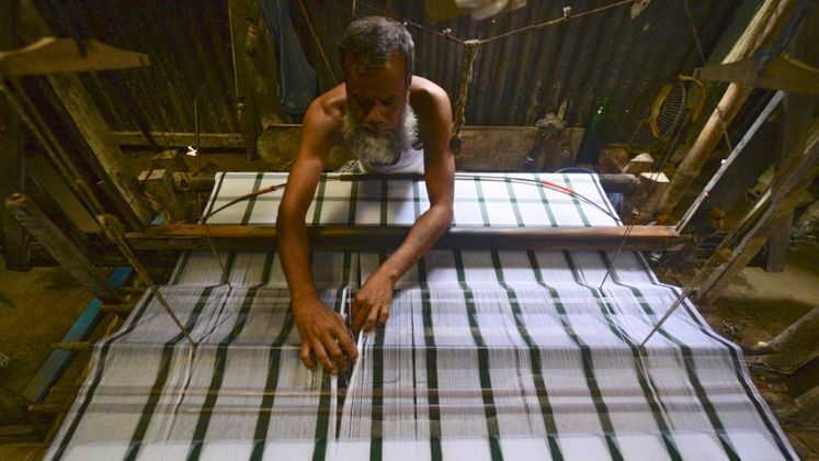 Weavers struggle with rising costs and dwindling Eid sales |
