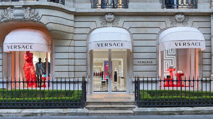 Prada Group to acquire Versace for US $ 1.37 billion, forming Italian luxury powerhouse | Luxury Fashion Industry