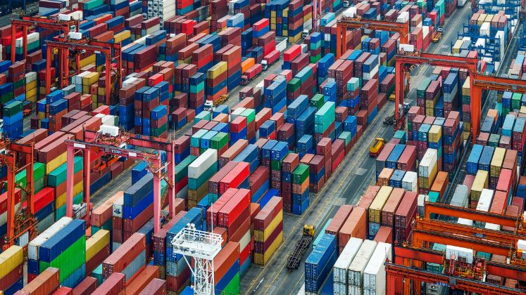 Chittagong port breaks container handling record amidst challenges