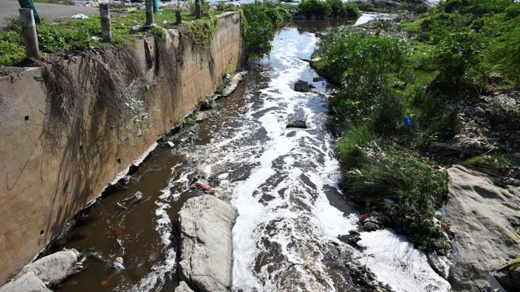 Untreated textile waste