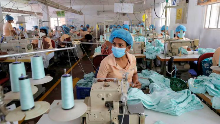 Sri Lankan apparel brands demand 300–400% CESS hike to counter cheap imports