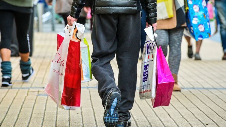 UK retail spending sees spike as weather becomes warmer | Retail News