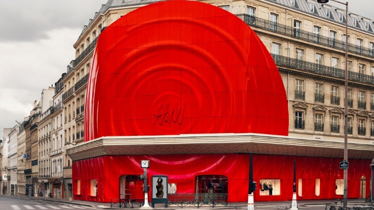 Fashion Retailer H&M Fashion Retailer H&M
