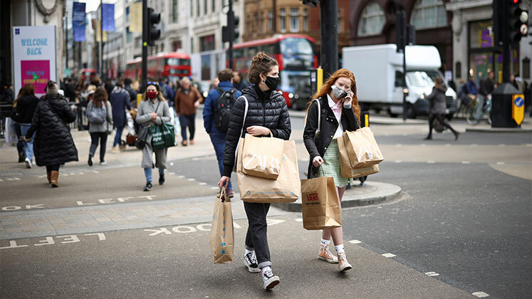 UK to end tariff exemption on low-value imports to help retailers