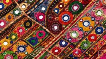 Mirror, Mirror: Abhla Embroidery Claims Global Fashion’s Spotlight in 2026